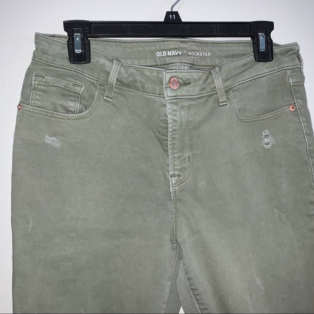 Distressed Mid Rise Jeans - Picture 2 of 10